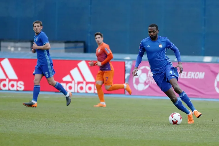 LOKOMOTIVA NA MAKSIMIRU: Dinamo nastavlja pohod na naslov