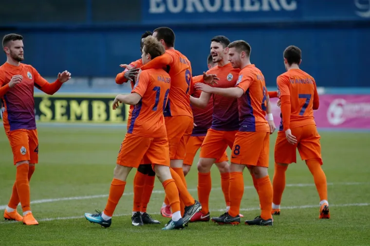 LOKOMOTIVA NA MAKSIMIRU: Dinamo nastavlja pohod na naslov