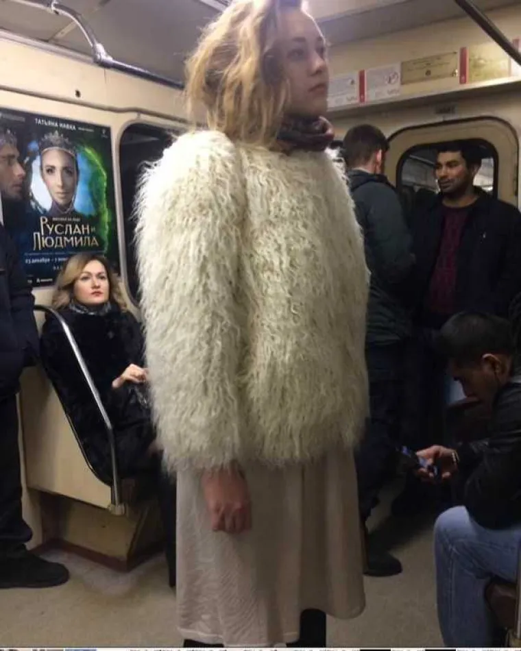 RUSKA MODA TOLIKO JE BIZARNA DA BI SE MOGLA POJAVITI NA MODNIM PISTAMA: Neukus je novi ukus