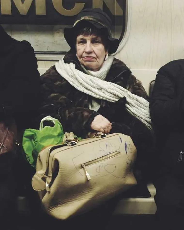 RUSKA MODA TOLIKO JE BIZARNA DA BI SE MOGLA POJAVITI NA MODNIM PISTAMA: Neukus je novi ukus