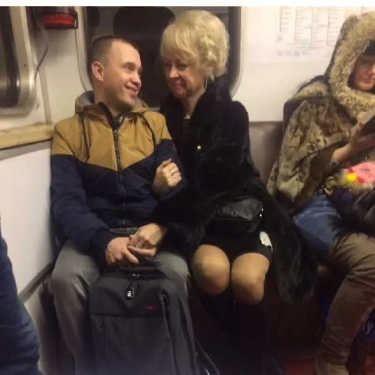 RUSKA MODA TOLIKO JE BIZARNA DA BI SE MOGLA POJAVITI NA MODNIM PISTAMA: Neukus je novi ukus