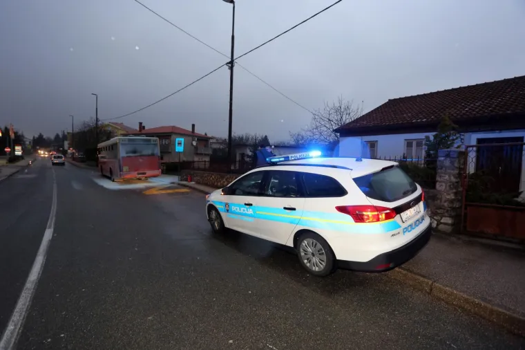 U Rijeci je planuo autobus