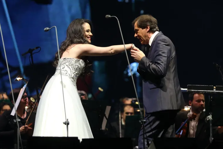 ANDREA BOCELLI ODUŠEVIO PREPUNU ARENU: Samo najveći sretnici prisustvovali koncertu za koji se tražila karta više
