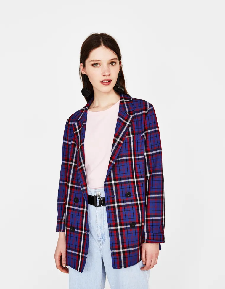 Karirani blazer na preklop, Bershka, 199,90 kuna