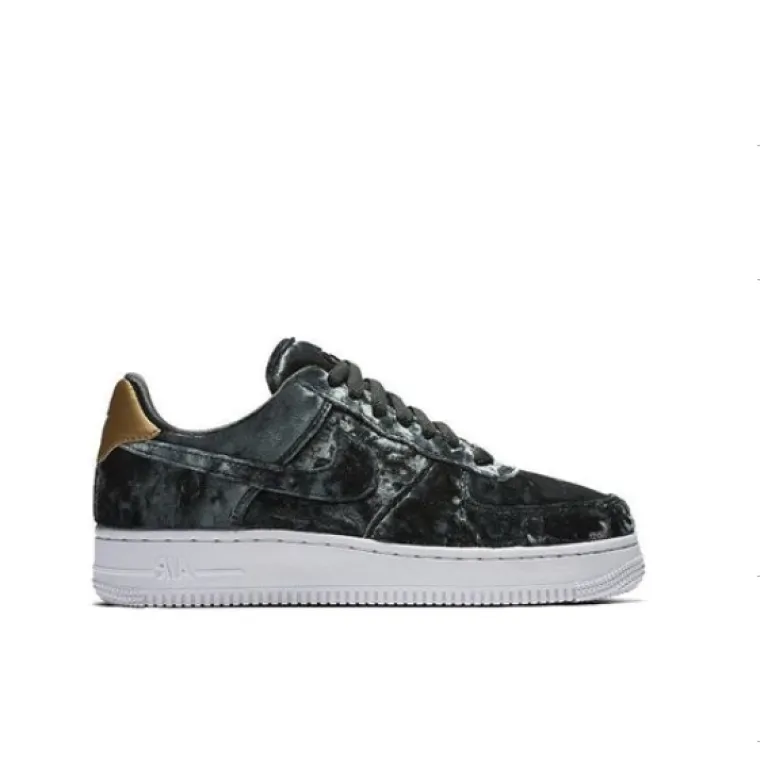 Baršunaste Nike Air Force 1 tenisice, Shooster, 839,00 kuna