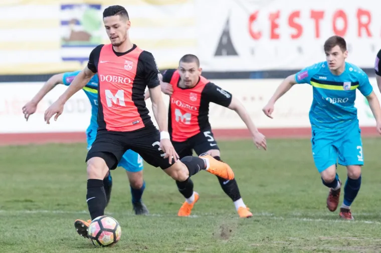 SLAVONSKI DERBI U VINKOVCIMA: Cibalia dočekala Osijek