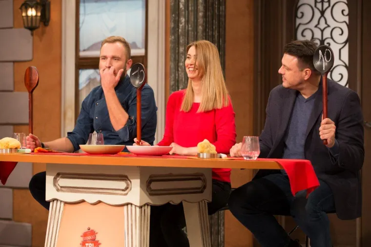 Žiri je bio odu&scaron;evljen jelima koja su pripremili Žuti i Čale te Josip i Miroslav.