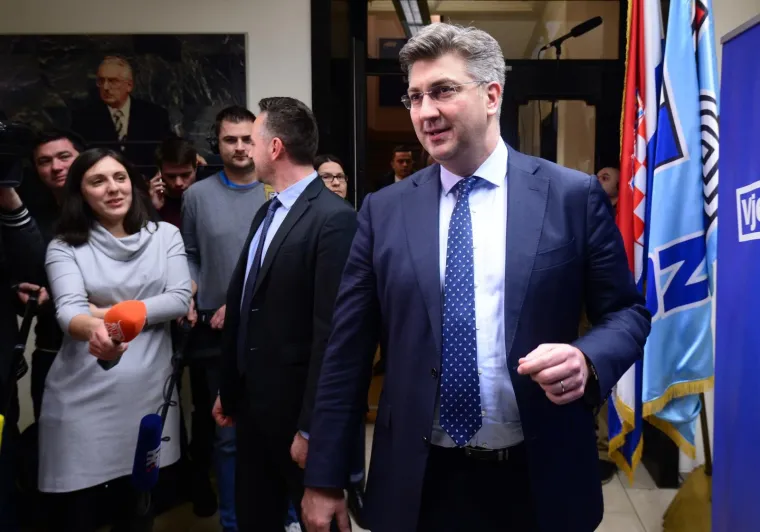 ZAVR&Scaron;IO MARATONSKI SASTANAK HDZ-ovaca: Premijer Plenković obratio se javnosti vezano za Istanbulsku konvenciju