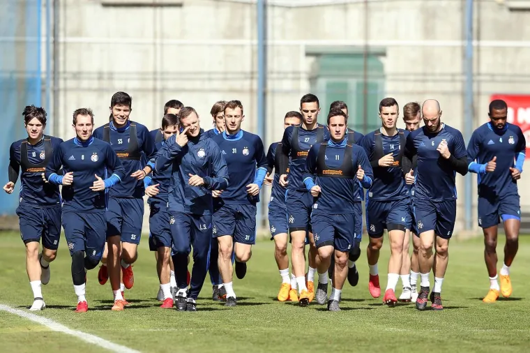 JURČEVIĆ IZVEO MODRE NA HITREC KACIAN: Dinamo odradio prvi trening pod vodstvom novog trenera