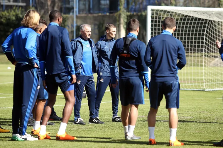 JURČEVIĆ IZVEO MODRE NA HITREC KACIAN: Dinamo odradio prvi trening pod vodstvom novog trenera