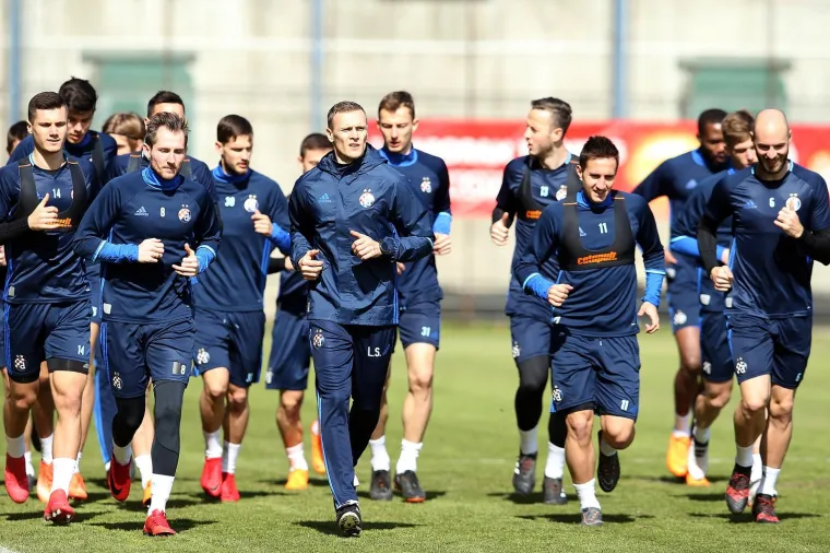 JURČEVIĆ IZVEO MODRE NA HITREC KACIAN: Dinamo odradio prvi trening pod vodstvom novog trenera