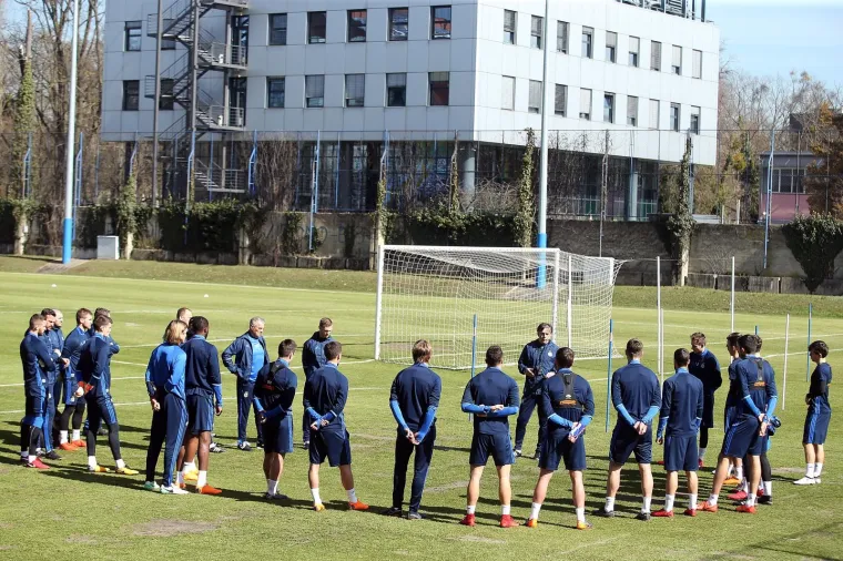 JURČEVIĆ IZVEO MODRE NA HITREC KACIAN: Dinamo odradio prvi trening pod vodstvom novog trenera