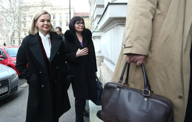 Pogledajte s kime se dotjerana Marina Lovrić Merzel danas pojavila na zagrebačkom sudu