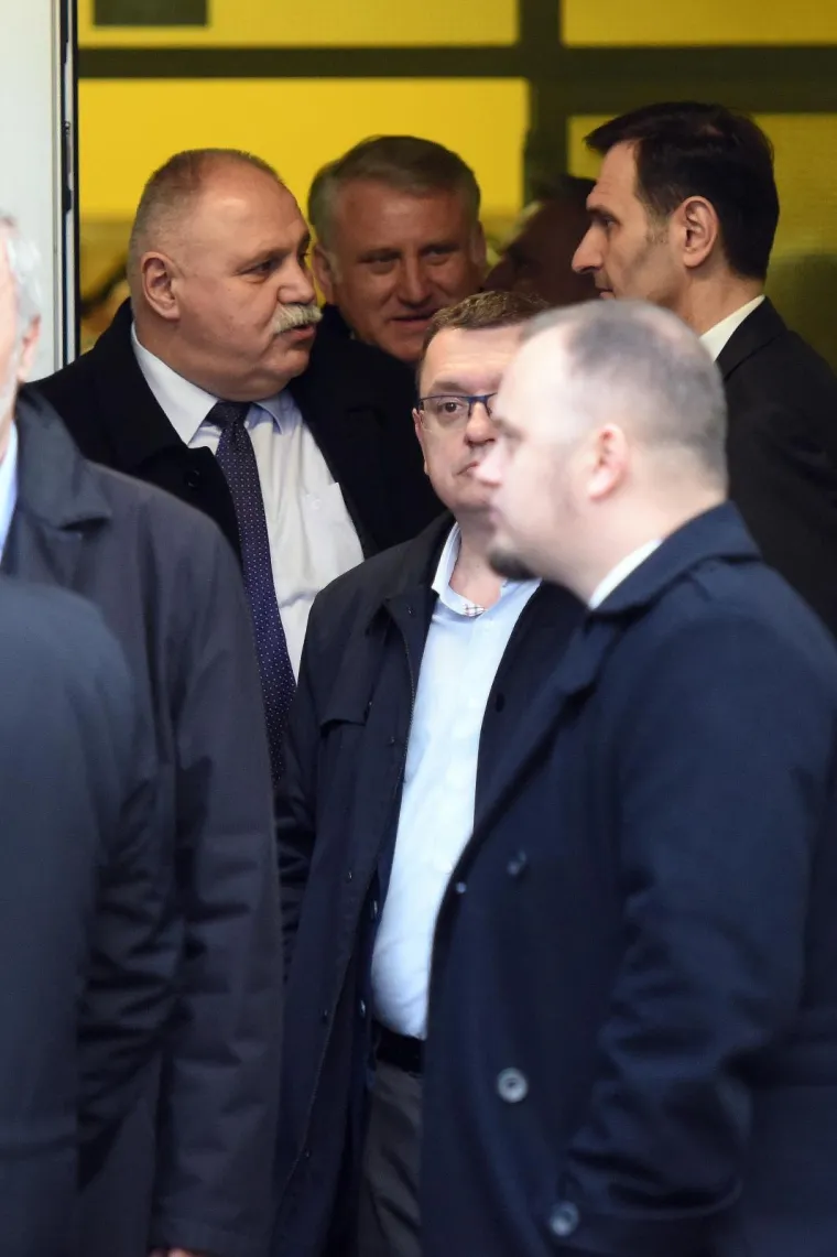 Sastanak Kluba zastupnika HDZ-a na čelu s premijerom Plenkovićem