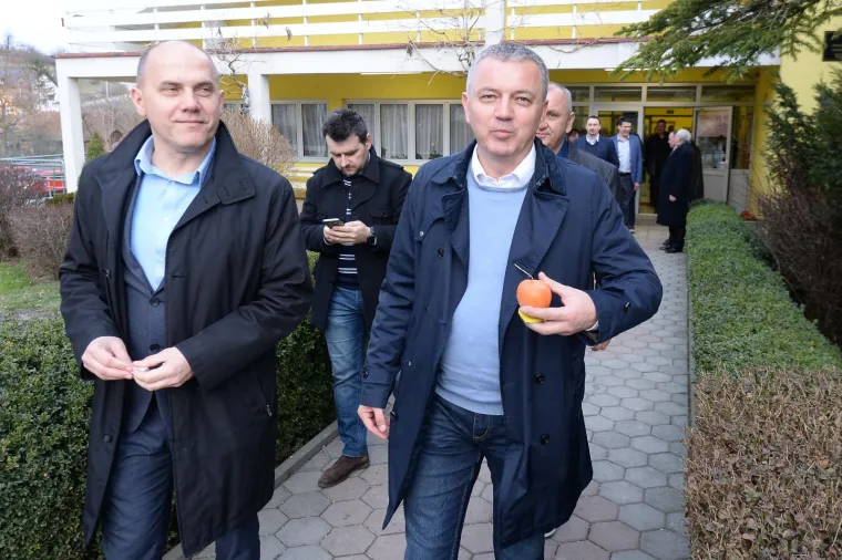 Sastanak Kluba zastupnika HDZ-a na čelu s premijerom Plenkovićem