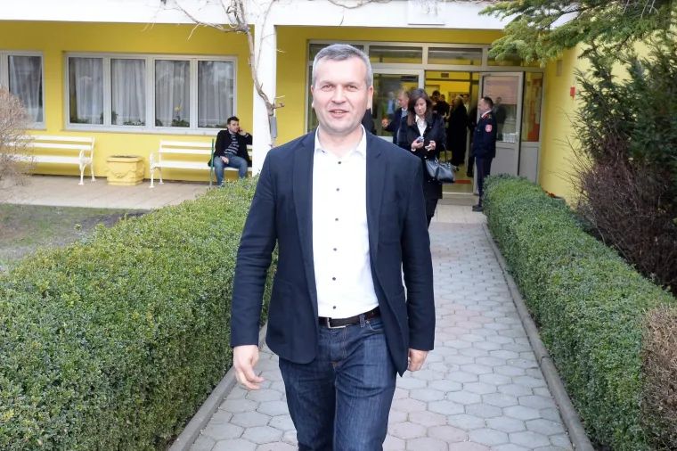 Sastanak Kluba zastupnika HDZ-a na čelu s premijerom Plenkovićem