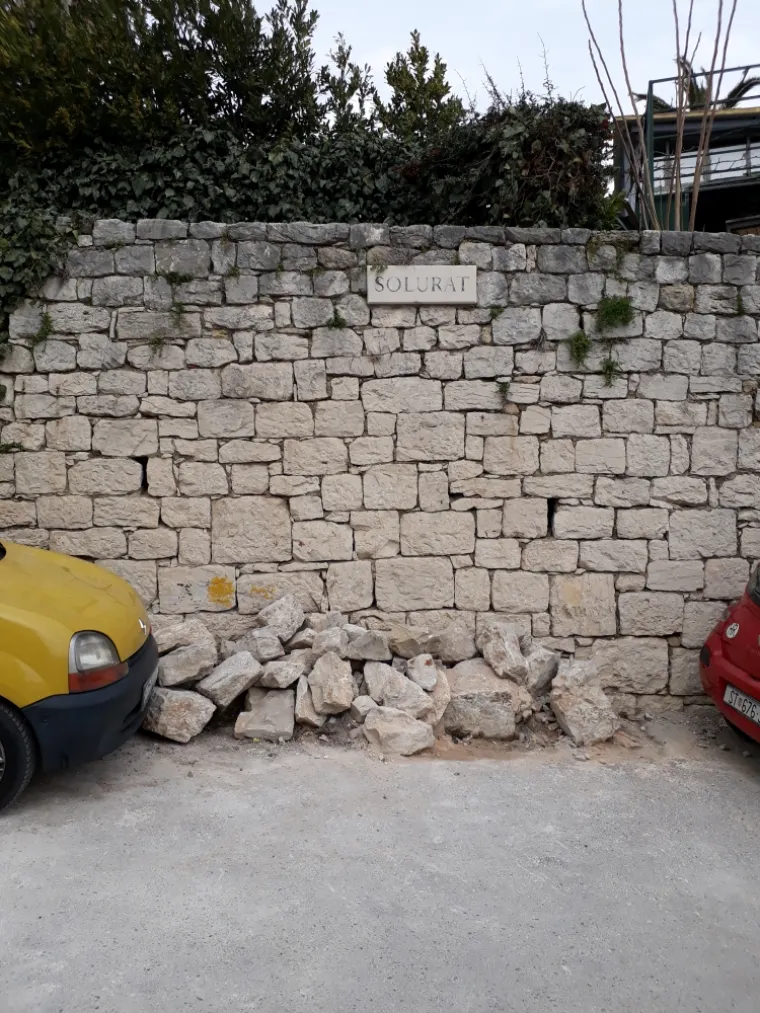 Pogledajte kako izgleda najpoznatiji splitski kvart pred turističku sezonu: smeće i divlja gradnja razljutili građane