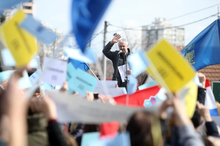 Prosvjed Sindikat hrvatskih učitelja ispred Ministarstva znanosti i obrazovanja