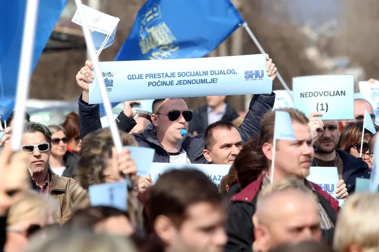 Prosvjed Sindikat hrvatskih učitelja ispred Ministarstva znanosti i obrazovanja