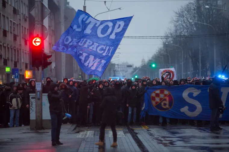 Jasna poruka Upravi i Mamiću: Bad Blue Boys prosvjedovali na ulicama