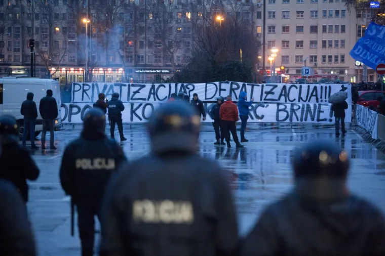 Jasna poruka Upravi i Mamiću: Bad Blue Boys prosvjedovali na ulicama