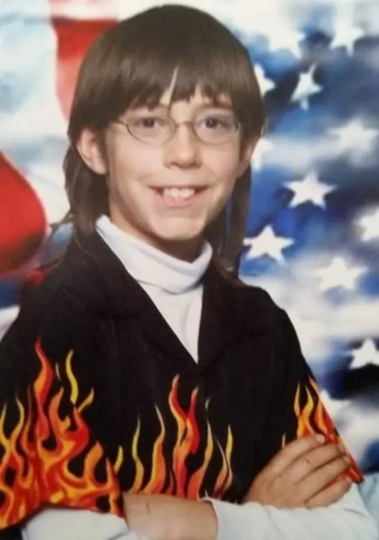 Mladi ponekad imaju potrebu izraziti se u obliku modnih trendova koji se ne održe, a neki od njih bili su toliko hrabri da su takve svoje modne izlete objavili na dru&scaron;tvenim mrežama. Iako ih je sram, procijenili su da je to je mala cijena u odnosu na zabavljanje ljudi putem interneta, a slažete li se s tom procjenom, provjerite u nastavku.