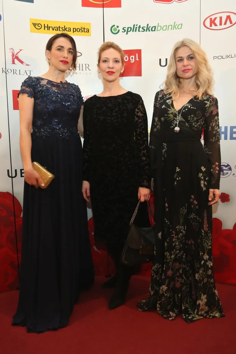 Marijana Mikulić, Ana Vilenica