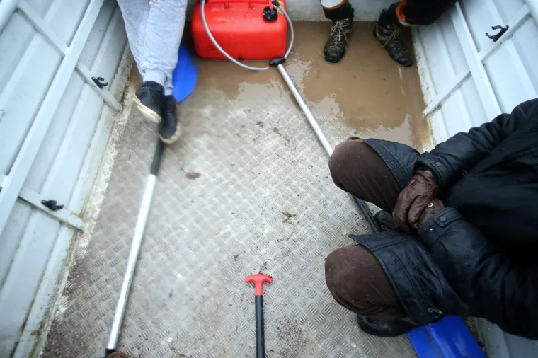 U KOSINJU PROGLA&Scaron;ENO IZVANREDNO STANJE: Sve raspoložive službe vode žestoku bitku s poplavom