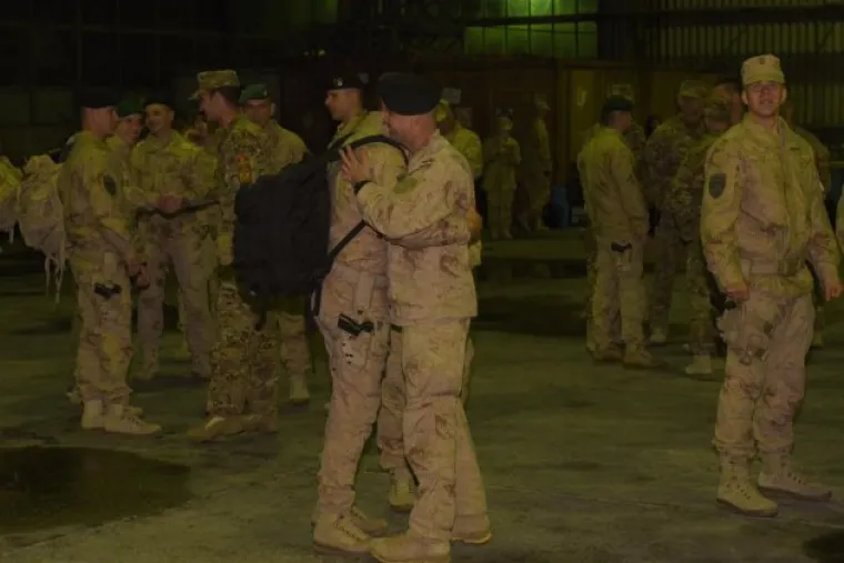 Emotivni doček pripadnika hrvatskog kontingenta u NATO misiji iz Afganistana