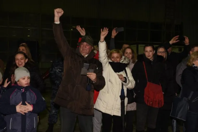 Emotivni doček pripadnika hrvatskog kontingenta u NATO misiji iz Afganistana