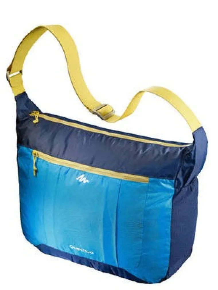 Kompaktna plava torba, Decathlon, 62,99 kuna