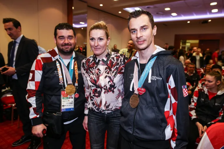 VRATILI SE PARAOLIMPIJCI: Dino Sokolović i Bruno Bo&scaron;njak pohvalili se medaljama