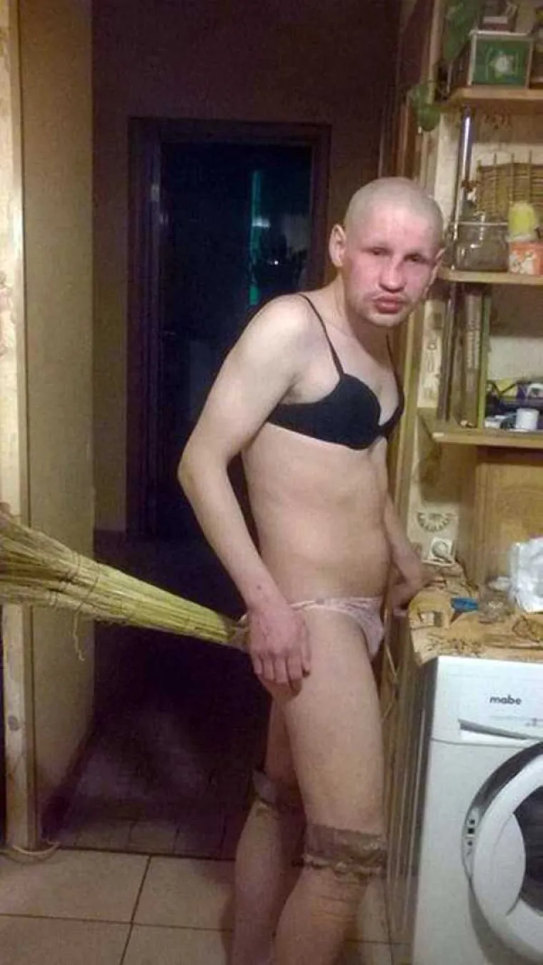 NEOPISIVO JE ČIME SE SVE RUSI HVALE NA DRU&Scaron;TVENIM MREŽAMA: Prizori iz njihovih domova jo&scaron; su bizarniji od prizora s ulica