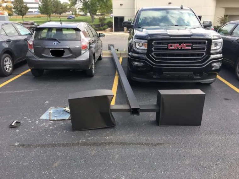 ZA DLAKU IZBJEGLI SMRT: Nisu niti znali koliki su sretnici dok nisu vidjeli snimke, stvarno ih prati anđeo čuvar