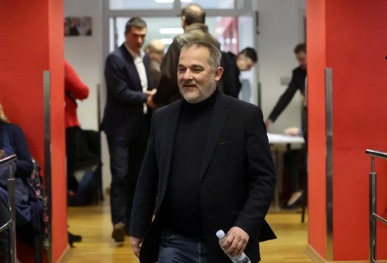 Glavni odbor SDP-a izbacio Miranda Mrsića iz stranke