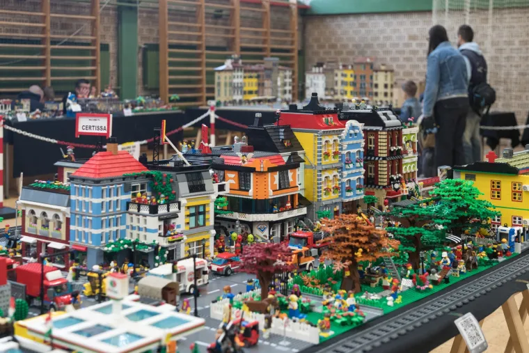 Ovo će vas vratiti u djetinjstvo: pogledajte kako izgleda prva međunarodna Lego konvencija u Hrvatskoj