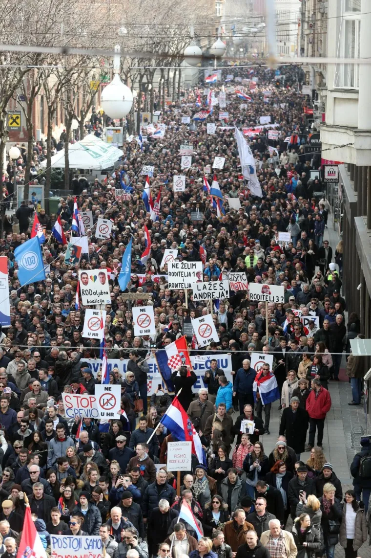 FOTOGALERIJA: Tisuće ljudi okupilo se na prosvjedu protiv ratifikacije Istanbulske konferencije