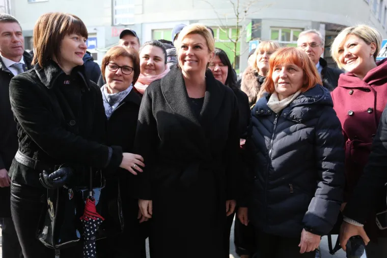Predsjednica Kolinda Grabar-Kitarović premjestila svoj ured u Karlovačku županiju