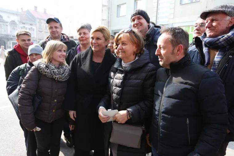 Predsjednica Kolinda Grabar-Kitarović premjestila svoj ured u Karlovačku županiju