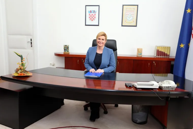 Predsjednica Kolinda Grabar-Kitarović premjestila svoj ured u Karlovačku županiju