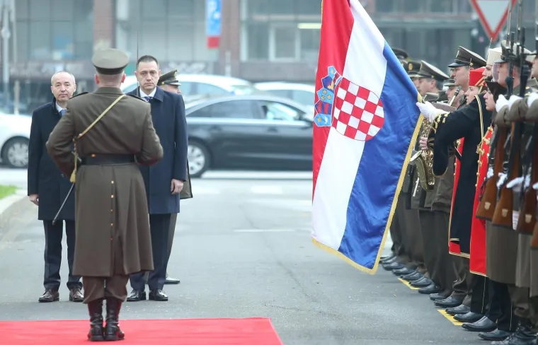 Damir Krstičević primio u službeni posjet rumunjskog ministra obrane Mihai-Viorel Fifora