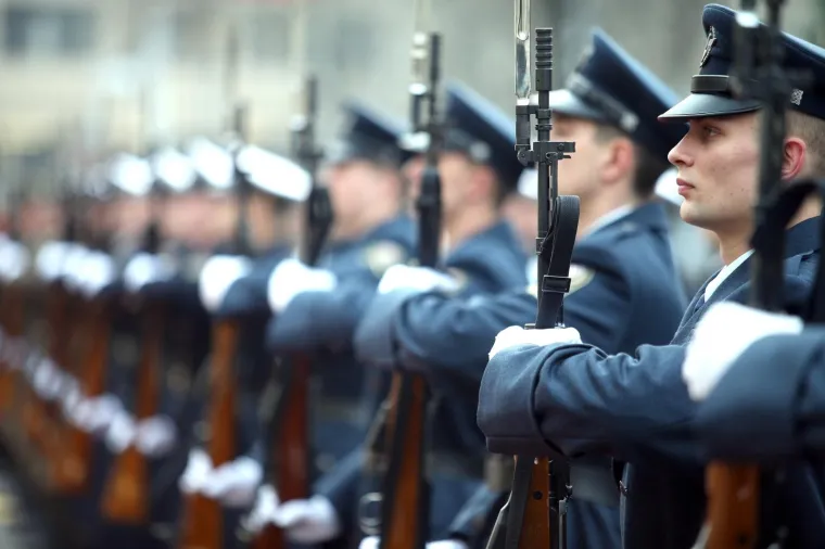 Damir Krstičević primio u službeni posjet rumunjskog ministra obrane Mihai-Viorel Fifora