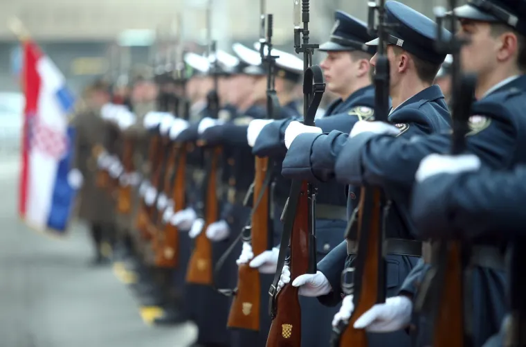 Damir Krstičević primio u službeni posjet rumunjskog ministra obrane Mihai-Viorel Fifora