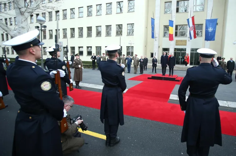 Damir Krstičević primio u službeni posjet rumunjskog ministra obrane Mihai-Viorel Fifora