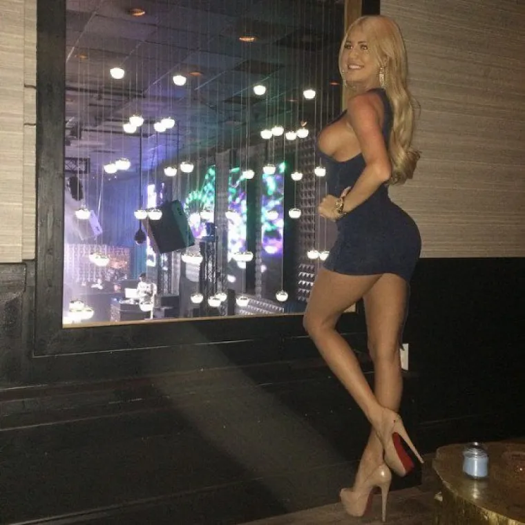 ONE SU BUNTOVNICE, ALI S JAKO DOBRIM RAZLOGOM: Tema je bila 'sideboob', no cure su pokazale jo&scaron; puno vi&scaron;e