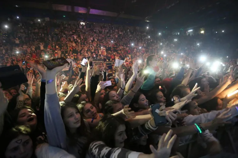 PLAVOKOSI BLIZANCI ZA KOJIMA LUDE HRVATSKE TINEJDŽERICE ZAPALILI ZAGREB: Zbog Marcusa i Martinusa vri&scaron;talo se od uzbuđenja