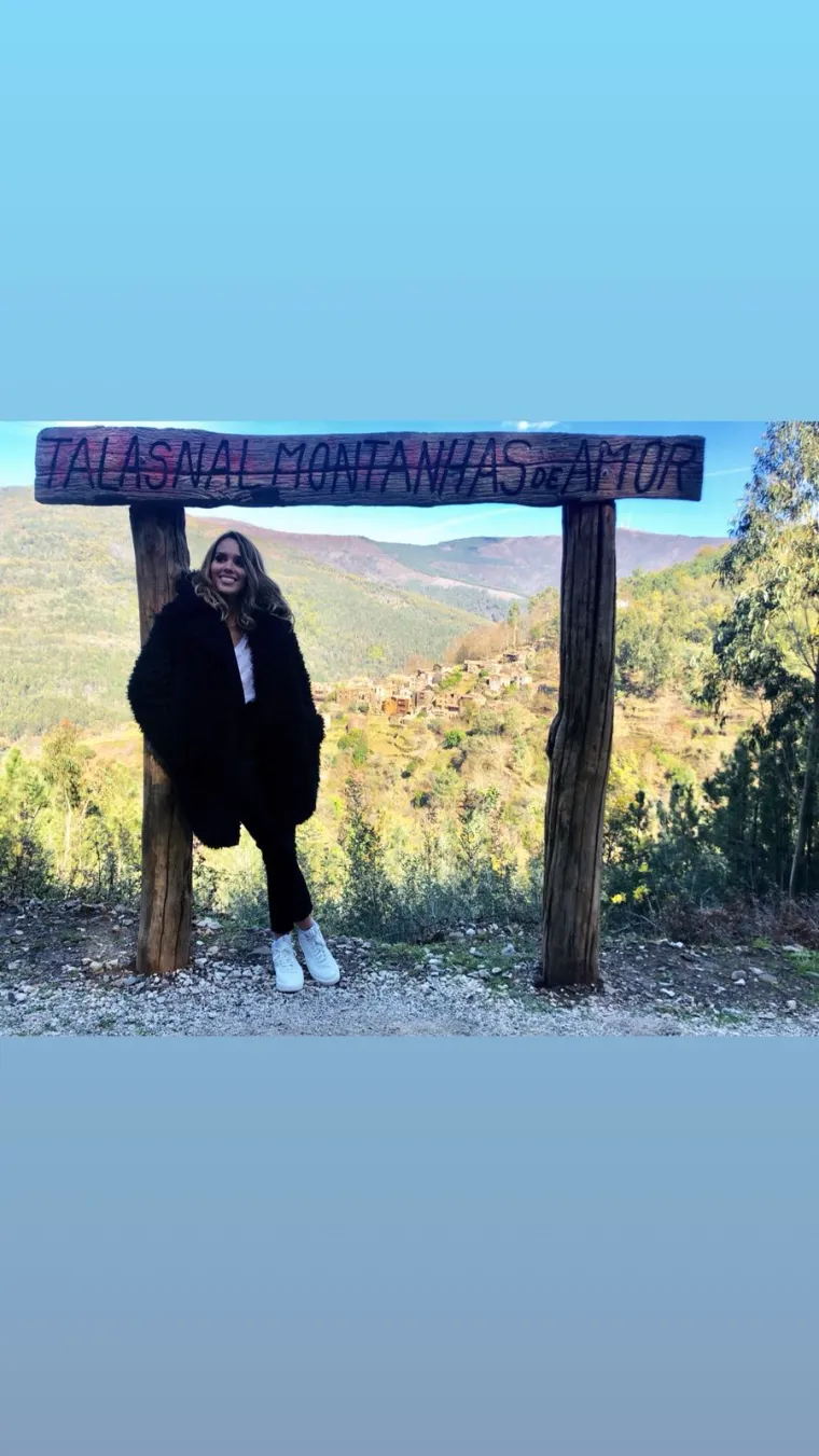 Pjevat će pjesmu Crazy za koju je sama napisala tekst.