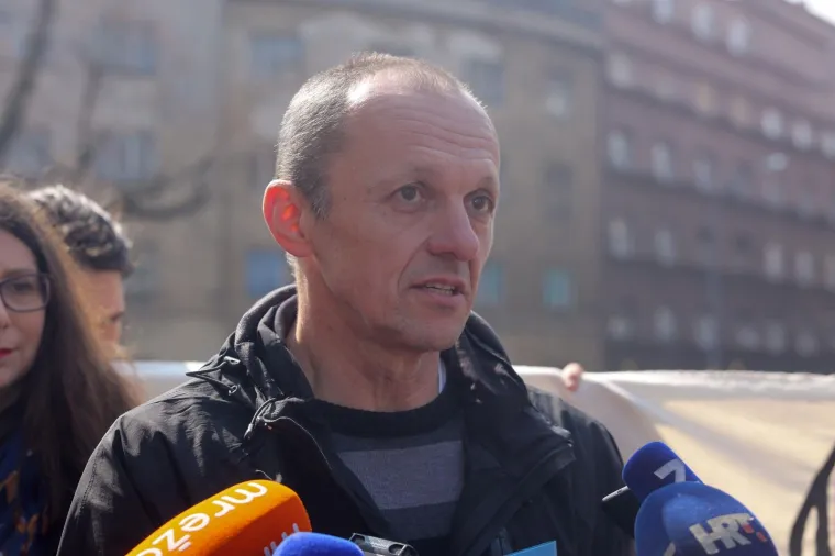 Inicijativa 'Vratite magnoliju' traži da se zaustavi daljnja devastacija Trga žrtava fa&scaron;izma