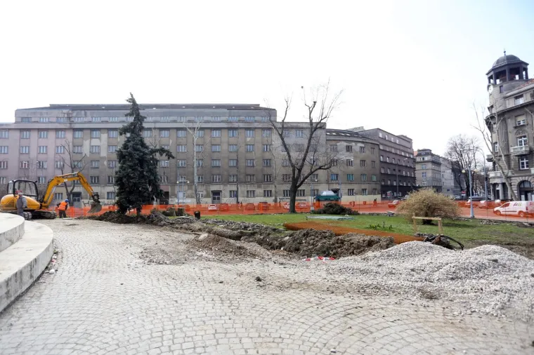 Inicijativa 'Vratite magnoliju' traži da se zaustavi daljnja devastacija Trga žrtava fa&scaron;izma