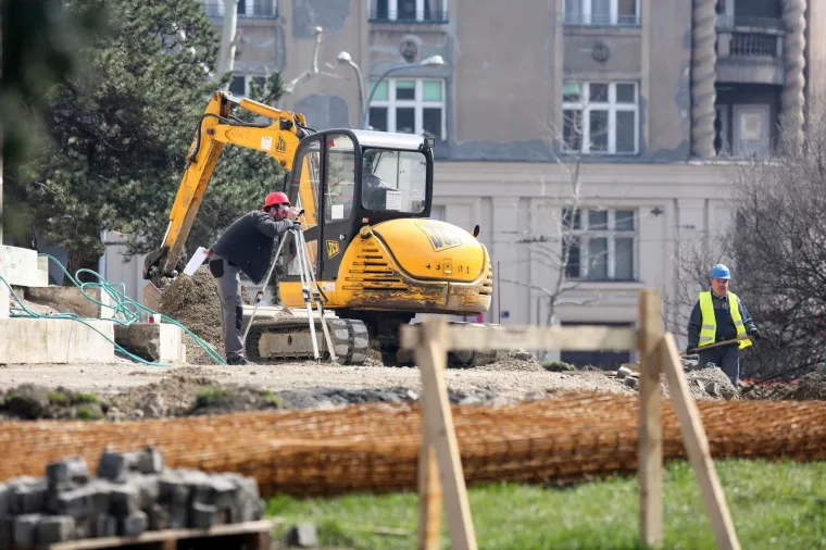 Inicijativa 'Vratite magnoliju' traži da se zaustavi daljnja devastacija Trga žrtava fa&scaron;izma